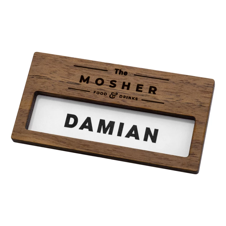 Identyfikator z okienkiem drewniany - orzech amerykański premium - wym: 66x34mm - ID141