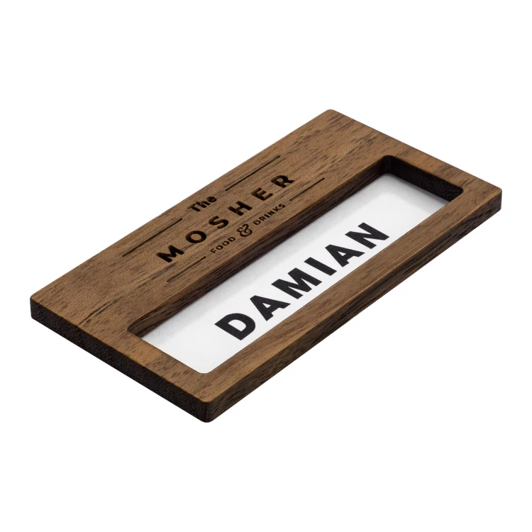 Identyfikator z okienkiem drewniany - orzech amerykański premium - wym: 66x34mm - ID141