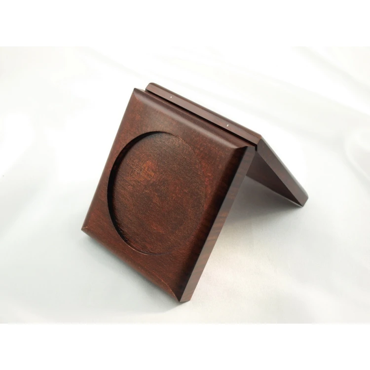 Kasetka etui drewniane z dwoma gniazdami na medal o średnicy 80mm - KAS12