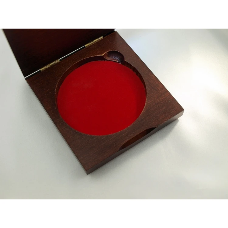 Kasetka etui drewniane z dwoma gniazdami na medal o średnicy 80mm - KAS12
