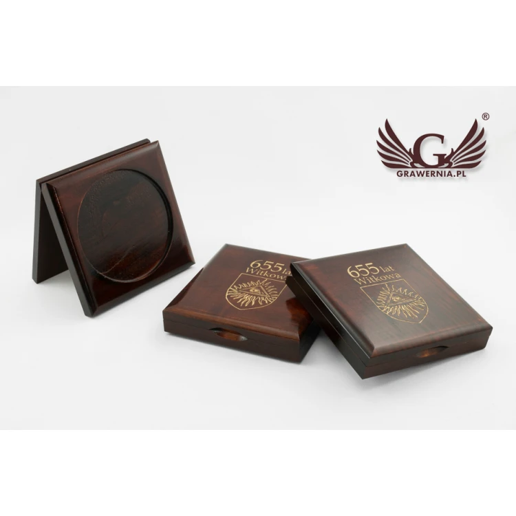 Kasetka etui drewniane z dwoma gniazdami na medal o średnicy 90mm - KAS07
