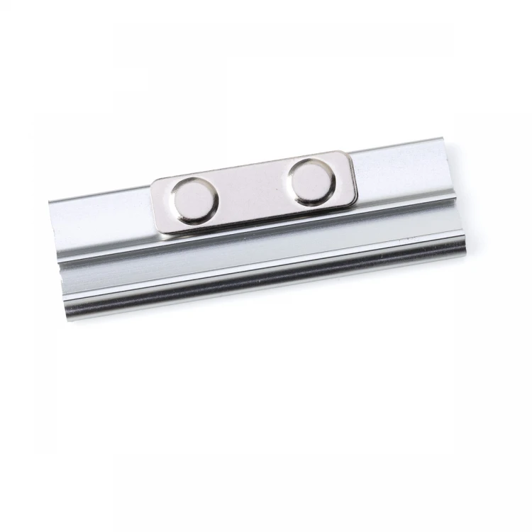 Identyfikator aluminiowy z wymienną grawerowaną tabliczką - 70x20mm - ID061