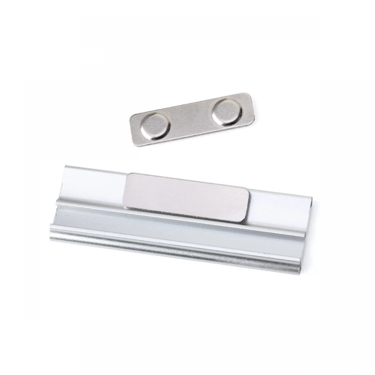 Identyfikator aluminiowy z wymienną grawerowaną tabliczką - 70x20mm - ID061