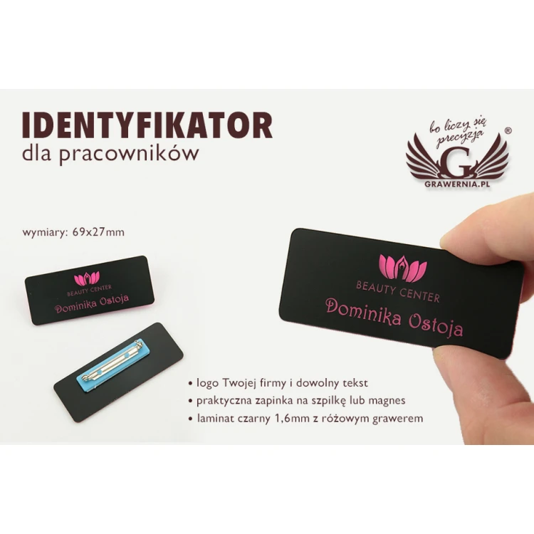Identyfikator dla pracownika NEO - czarny z różowym grawerem - 69x27mm - rogi zaokrąglone - ID028