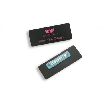 Identyfikator dla pracownika NEO - czarny z różowym grawerem - 69x27mm - rogi zaokrąglone - ID028