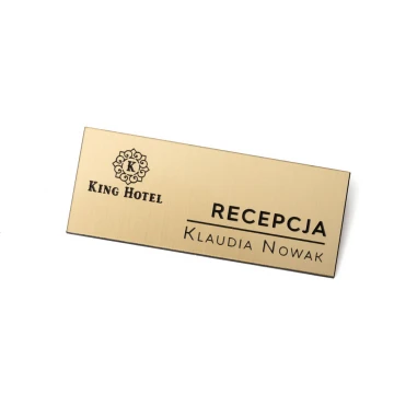 Identyfikator dla pracownika - złoty lub srebrny laminat z czarnym grawerem - 75x30mm - ID016