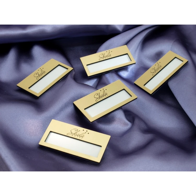 Identyfikator z okienkiem - Gold M - ID021
