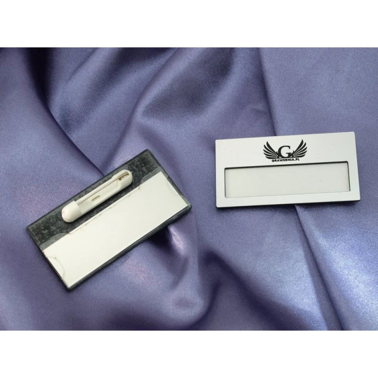 Identyfikator z okienkiem - Silver M - ID023