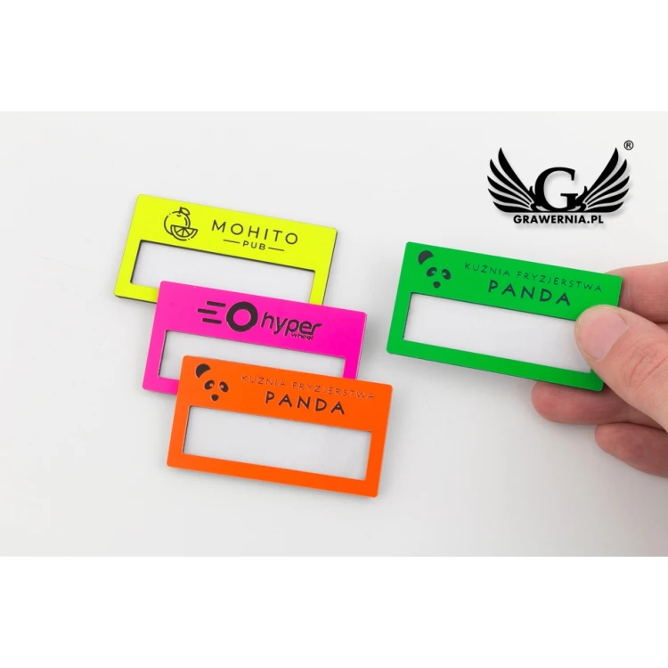 Identyfikator z okienkiem - neon - M - wym. 67x35mm - ID076