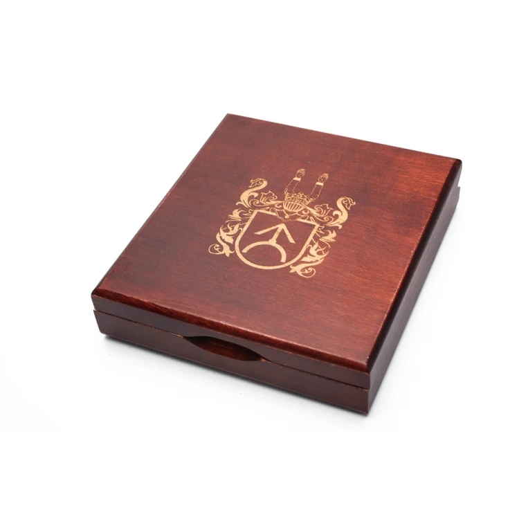 Kasetka etui drewniane z dwoma gniazdami na medal o średnicy 80mm - KAS12