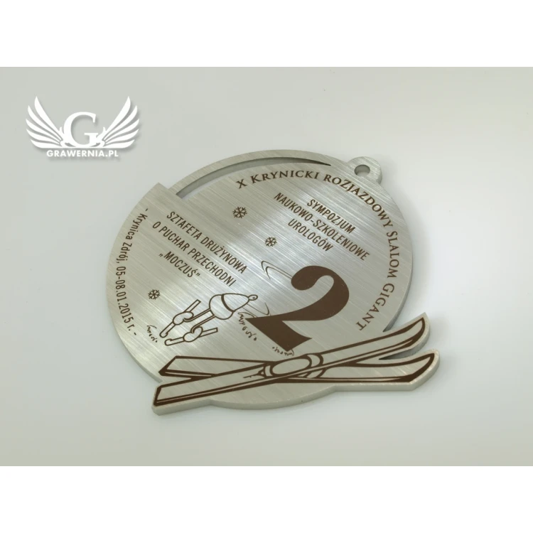 Medale metalowe w trzech kolorach (mosiądz, stal, miedź) - wymiary 93x88mm - MGR091