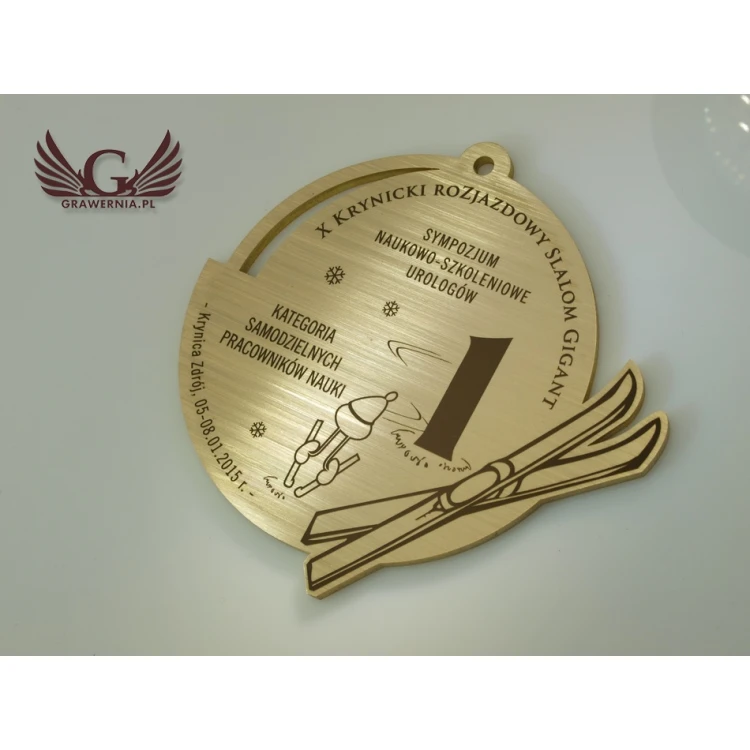 Medale metalowe w trzech kolorach (mosiądz, stal, miedź) - wymiary 93x88mm - MGR091