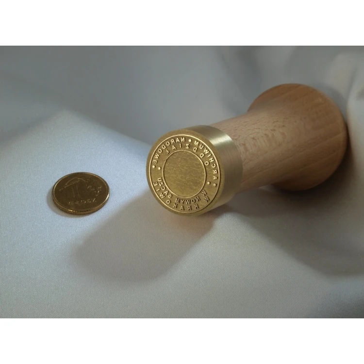 Stempel z mosiądzu 22mm głębokość graweru około 0,45mm