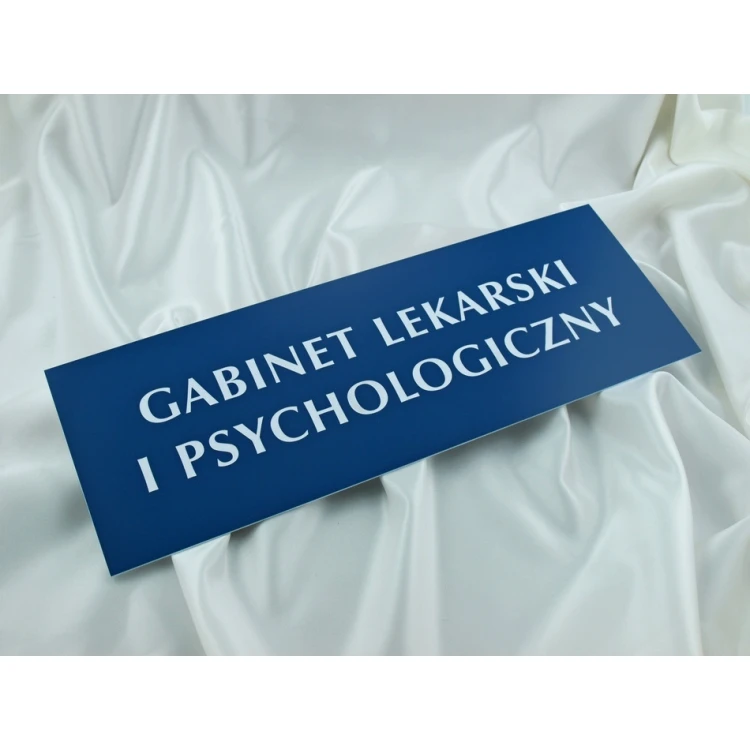 Szyldy dla przychodni lekarskiej z nazwami pomieszczeń, logotypem, numeracją - wymiary: 42x15cm