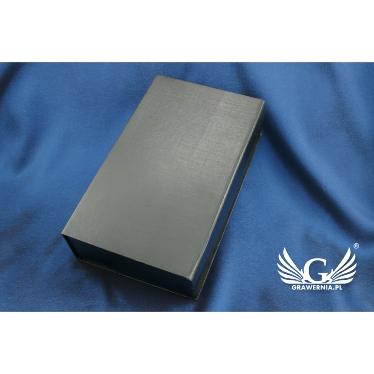 Trofeum szklane w etui - STAR