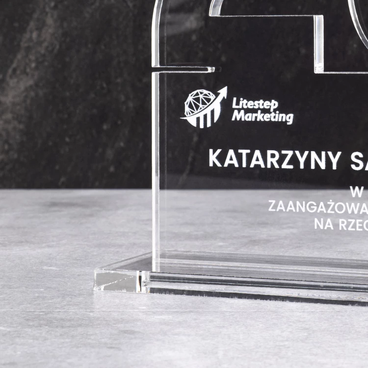 Statuetka jubileuszowa 20-lecie firmy - akryl gr. 10mm - wys. 20 cm - DTA125